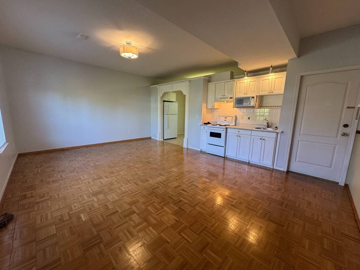 19866 Hammond Road - Photo 2 of 13