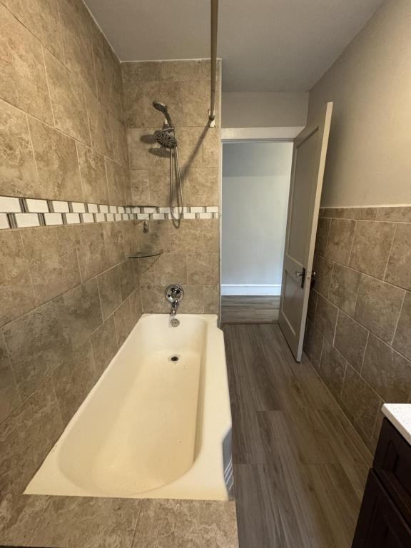 223 S 3rd St #223S3rd2F - Photo 5 of 7