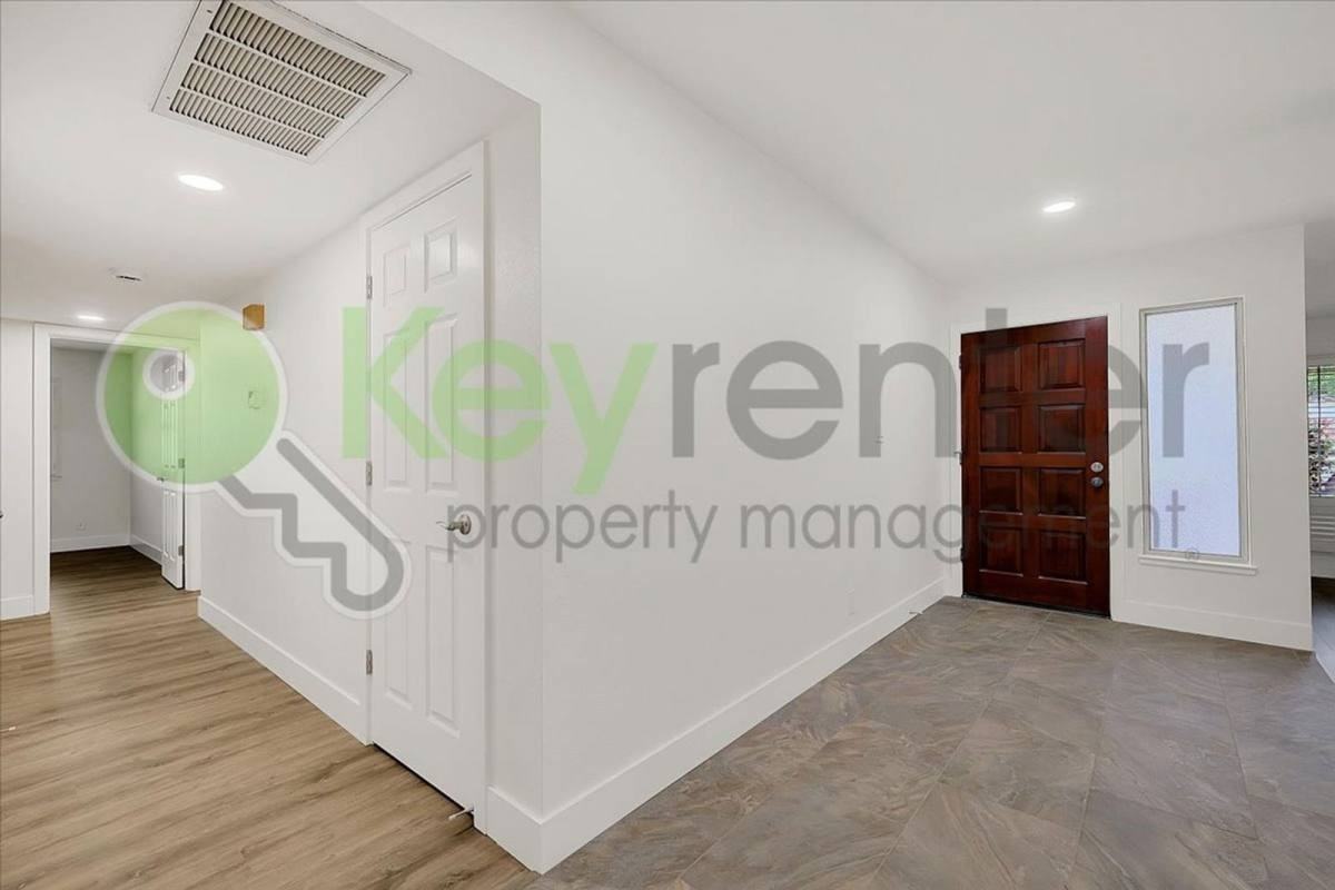 304 Diamond Oaks Rd - Photo 3 of 10