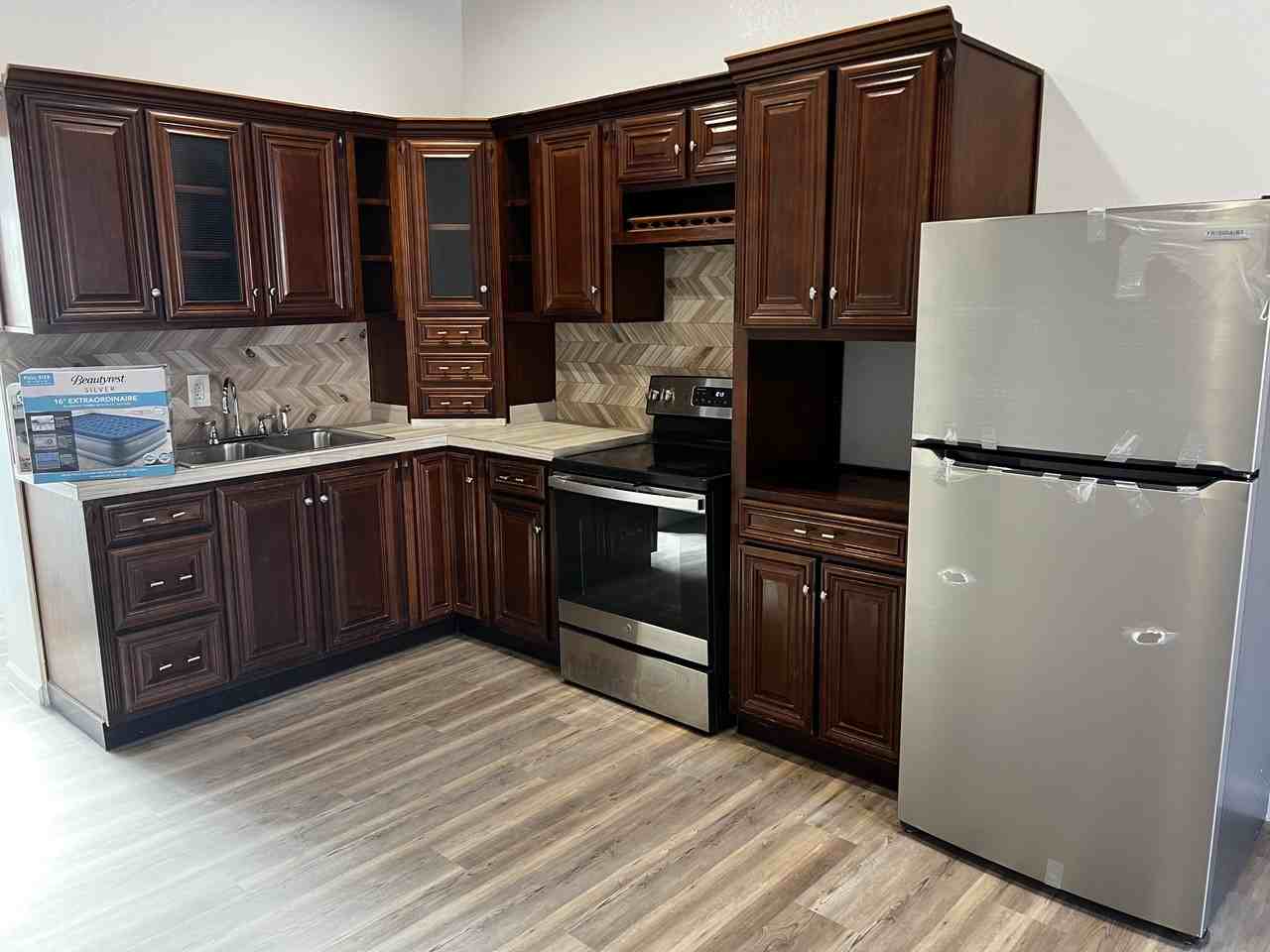 621 N H Ave #621H - Photo 2 of 8