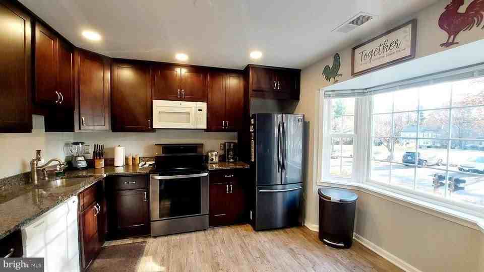 6130 Old Landing Way ##73 - Photo 2 of 26