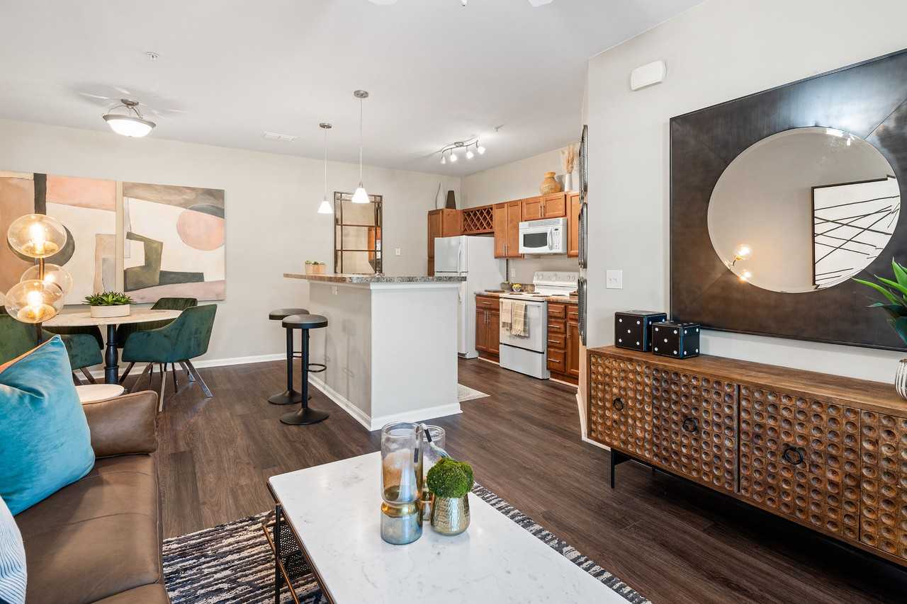 Huntsville Parc - Photo 5 of 50