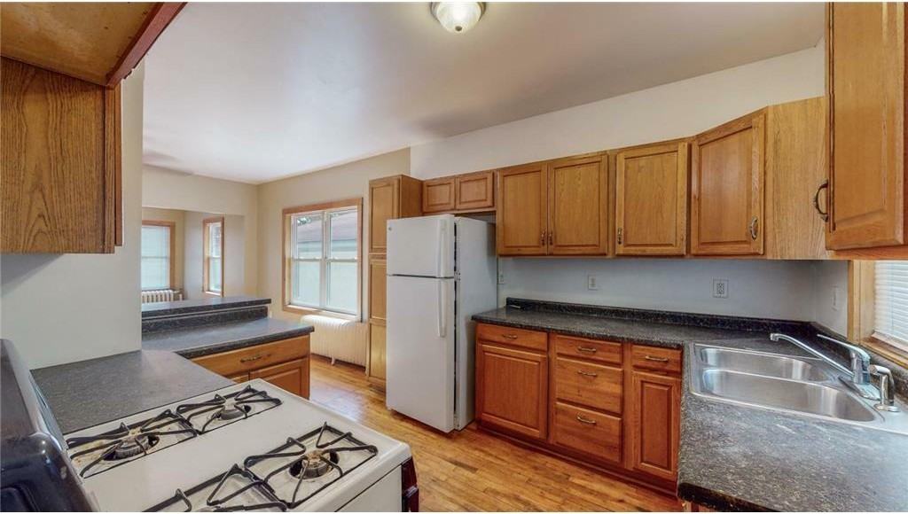 609 Snelling Ave N #611 - Photo 4 of 12