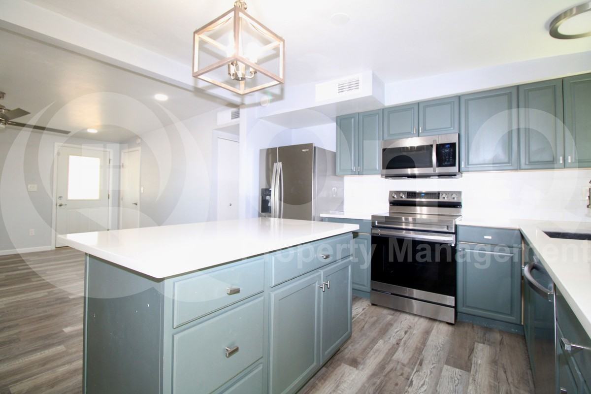 7570 E Logan Dr - Photo 3 of 16