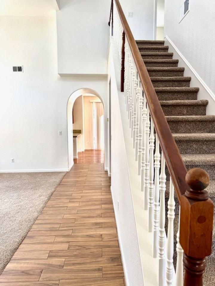 216 Amatrene Ct - Photo 3 of 24