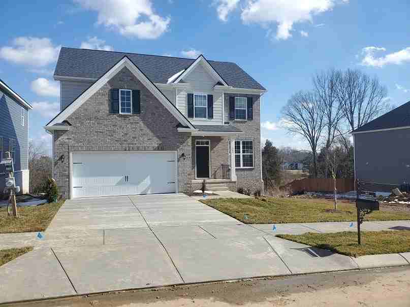 585 Montrose Dr - Photo 2 of 25