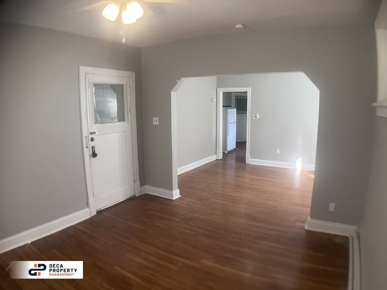 1811 Allen Ave Apt 2e - Photo 3 of 12