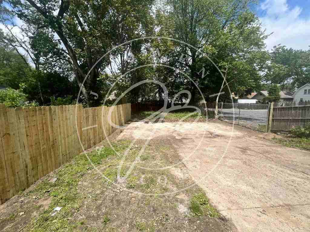 1918 Mansfield Rd - Photo 7 of 12