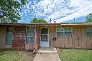 featured image of 701 Beech St #E