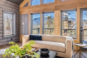 featured image of 21 Stormwatch Cir