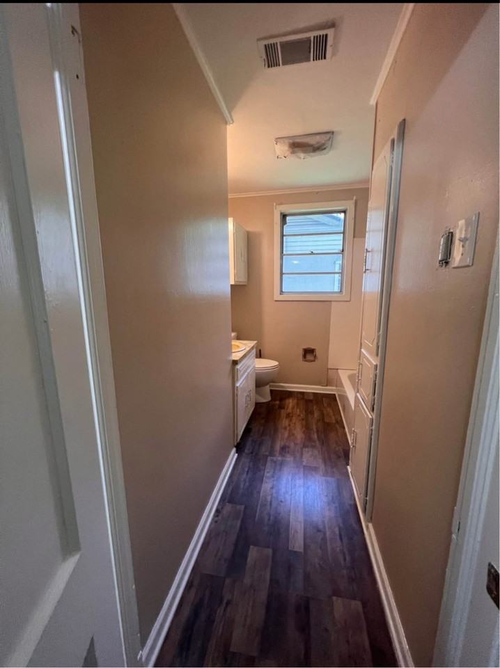 5106 Bradley St - Photo 5 of 9