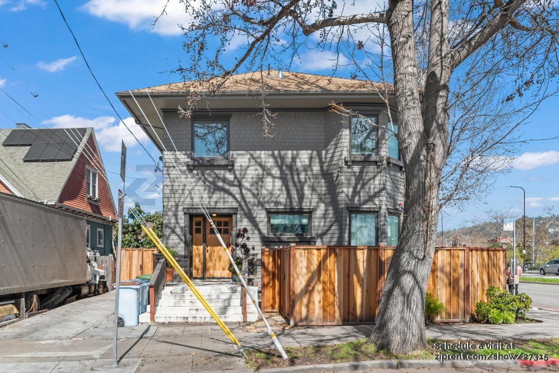 1845 Prince St - Photo 2 of 27