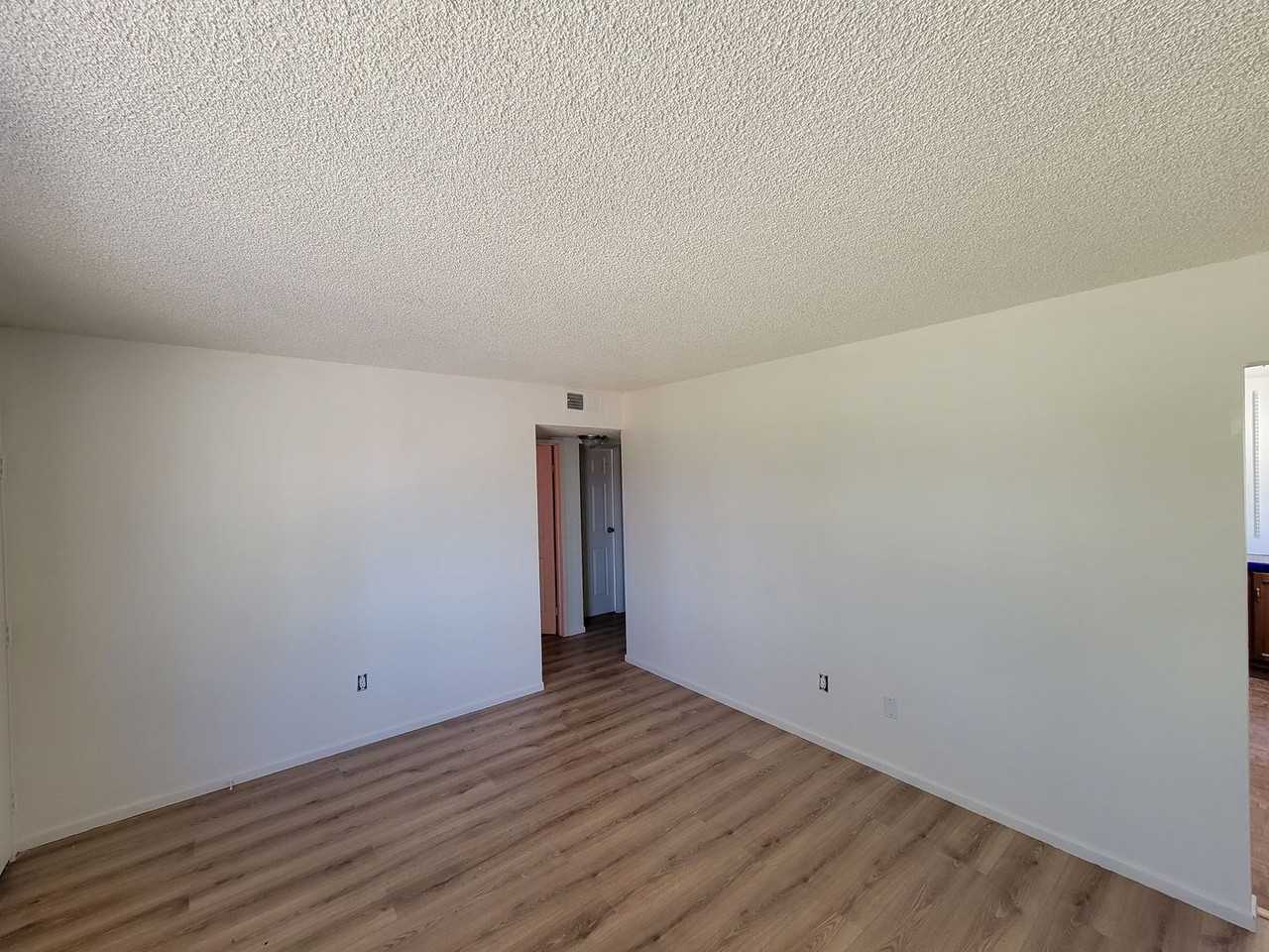 914 E 2nd St - Photo 2 of 9