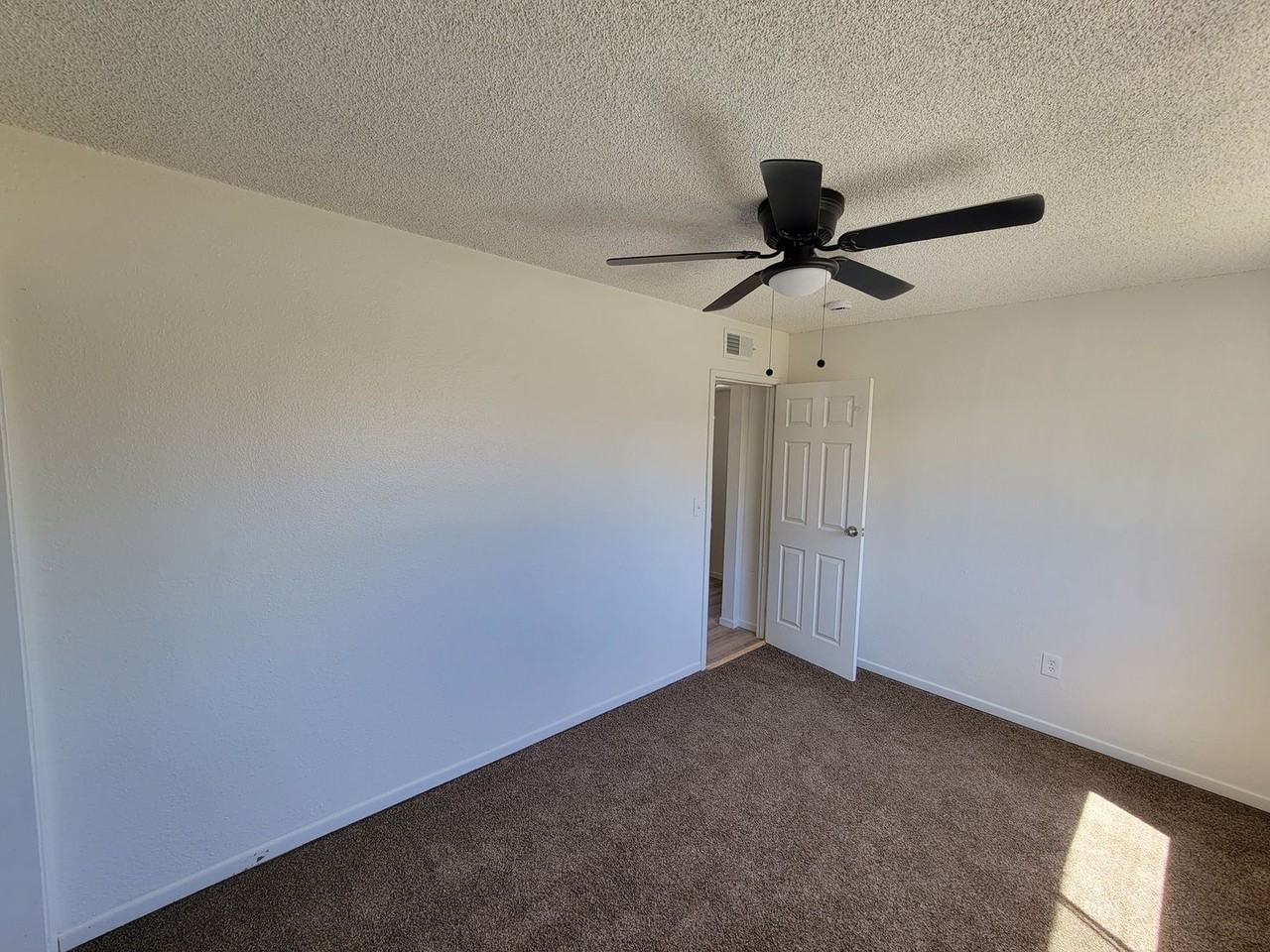 914 E 2nd St - Photo 3 of 9