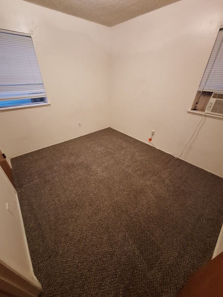 518 N Bowie Dr - Photo 3 of 11