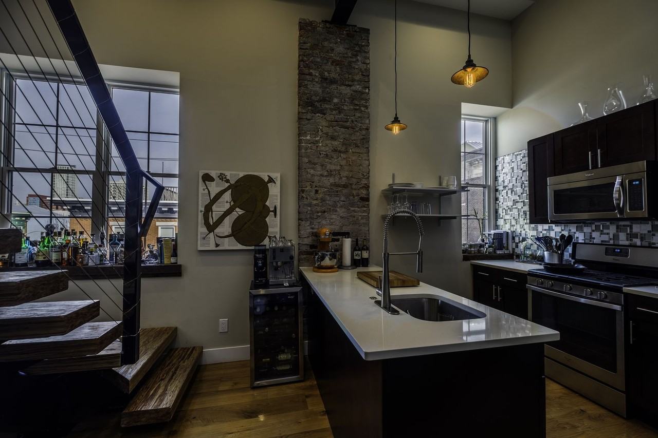 705 S 5th St - Photo 3 of 8