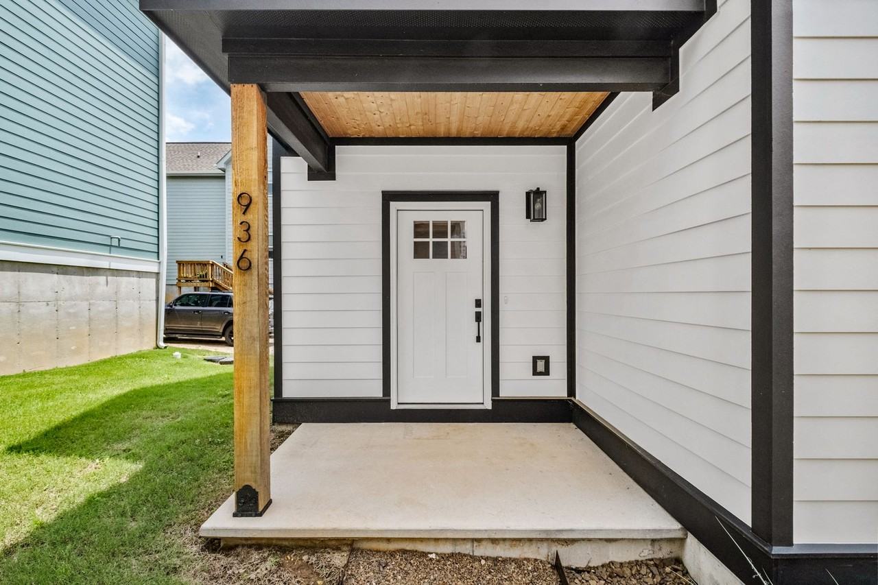 936 S Wichita Ave - Photo 5 of 31