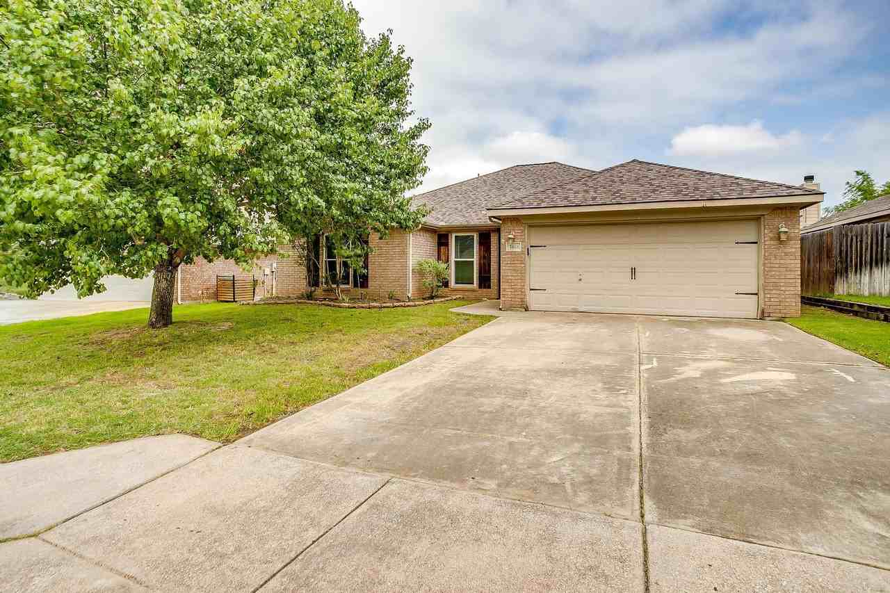 3408 Muleshoe Ln - Photo 2 of 21