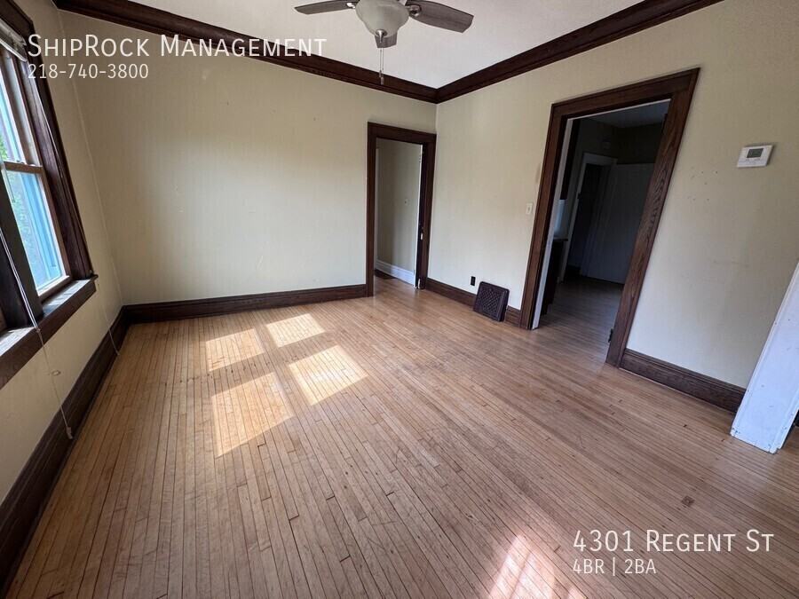 4301 Regent St - Photo 5 of 20