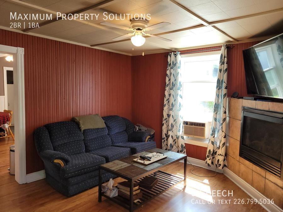 57 Beech St - Photo 3 of 11
