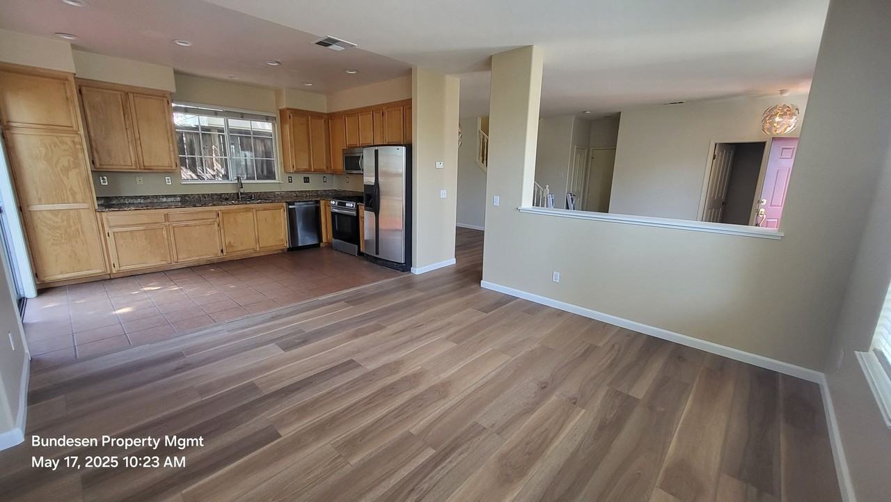 2012 Chetwood Dr - Photo 4 of 20