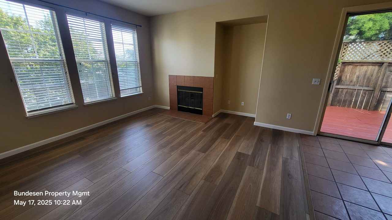 2012 Chetwood Dr - Photo 5 of 20