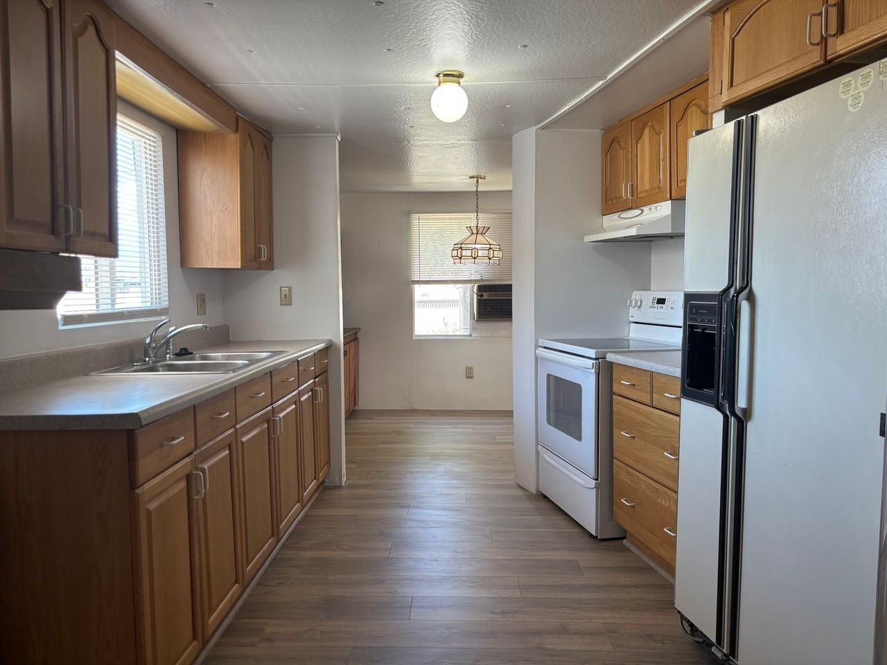 124 E 460 N - Photo 7 of 28