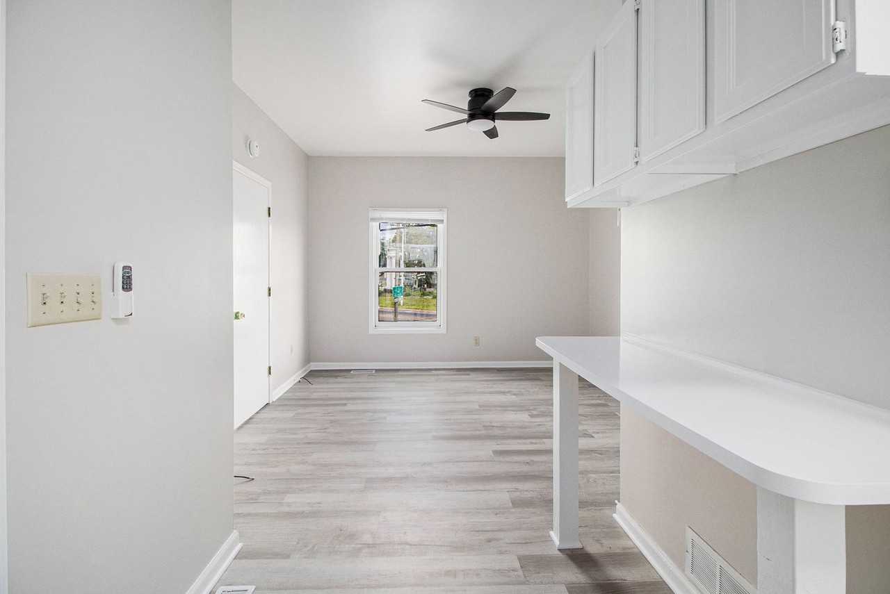 940 W Lovell St #1 - Photo 2 of 17