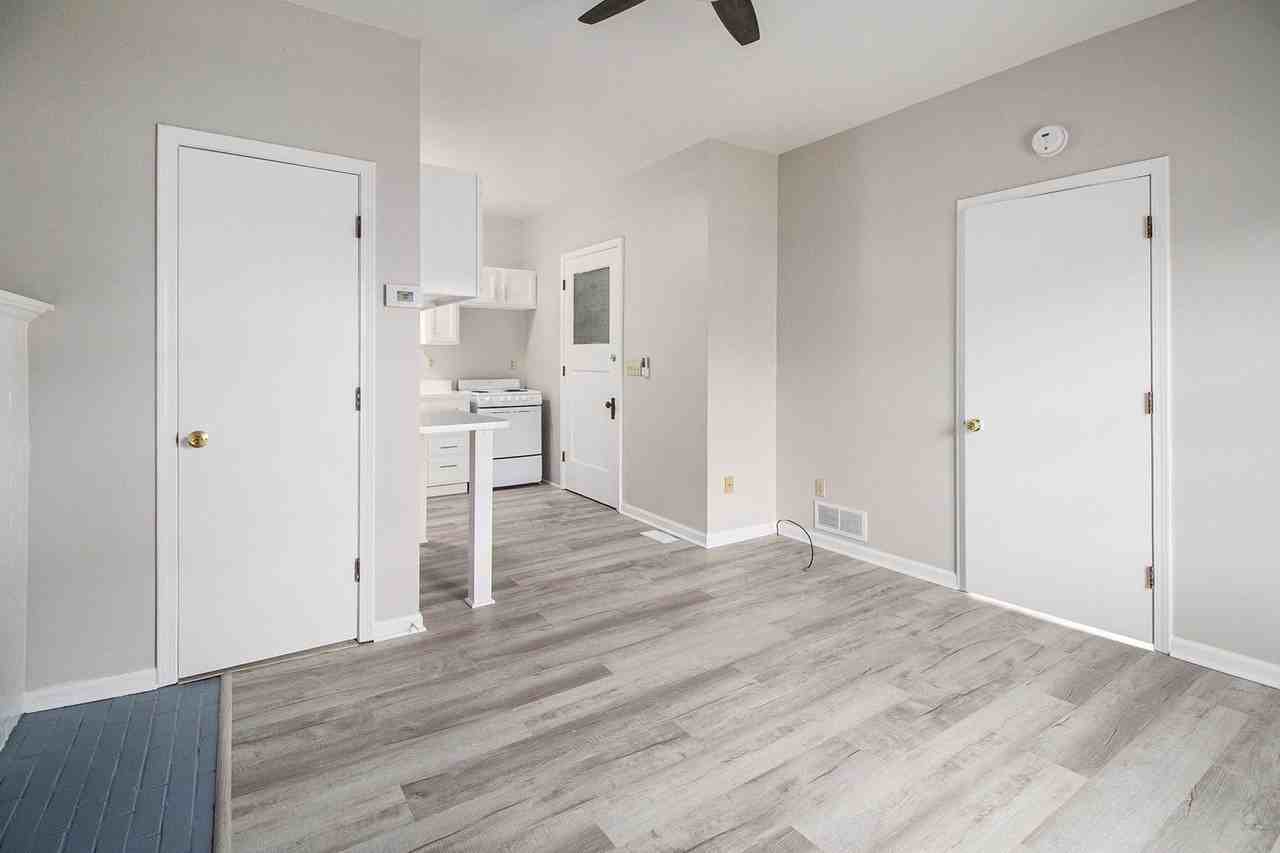940 W Lovell St #1 - Photo 4 of 17