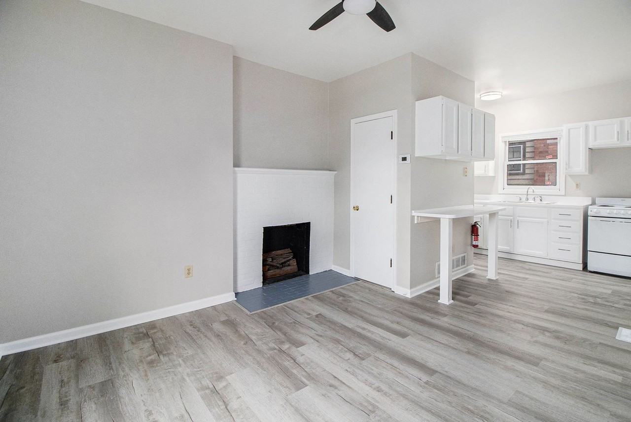 940 W Lovell St #1 - Photo 5 of 17
