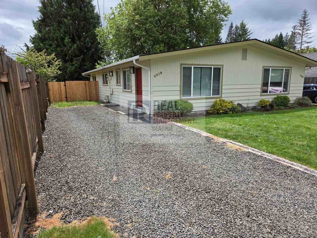 4419 21st Ct Se - Photo 3 of 25