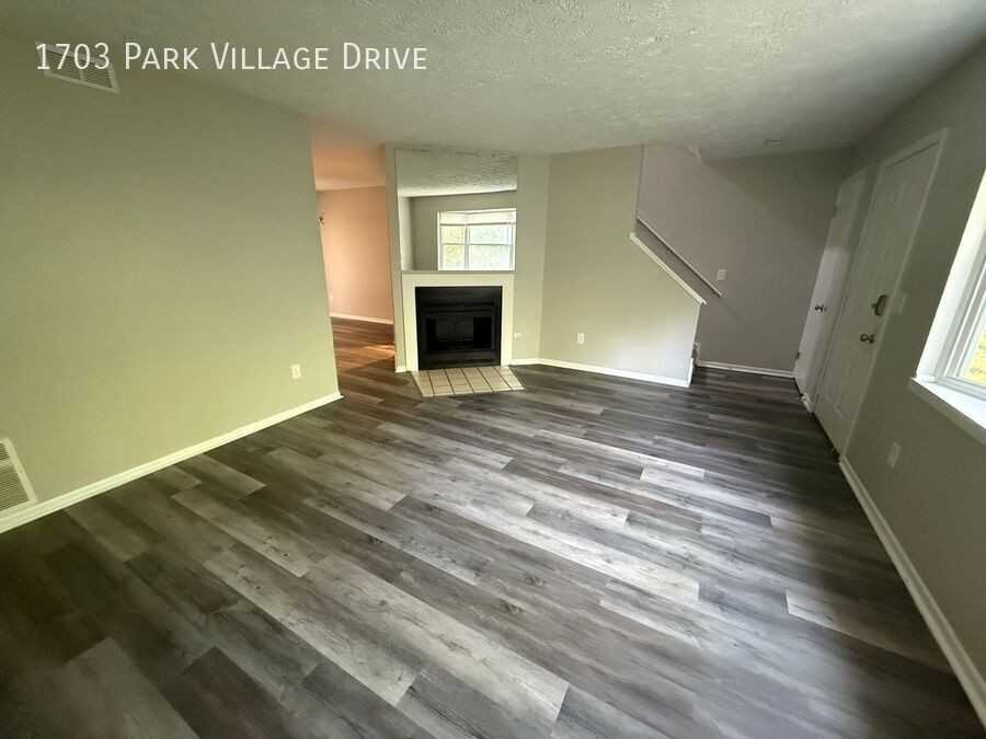 1703 Park Village Dr - Photo 3 of 24