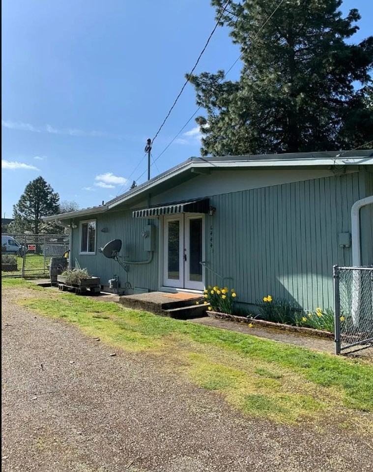 6444 Ne Going St - Photo 2 of 29