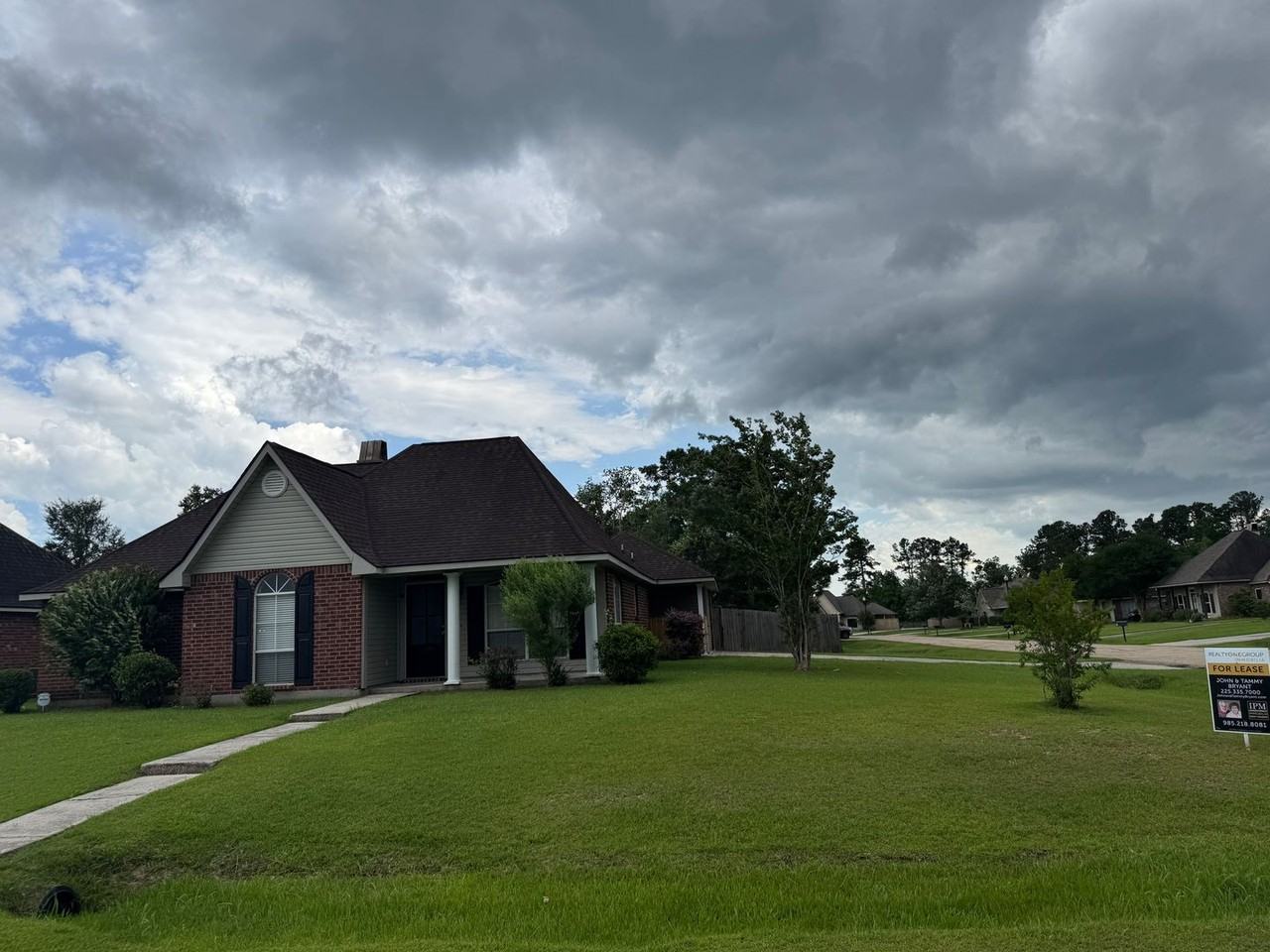 12204 Dove Hollow Dr - Photo 2 of 7