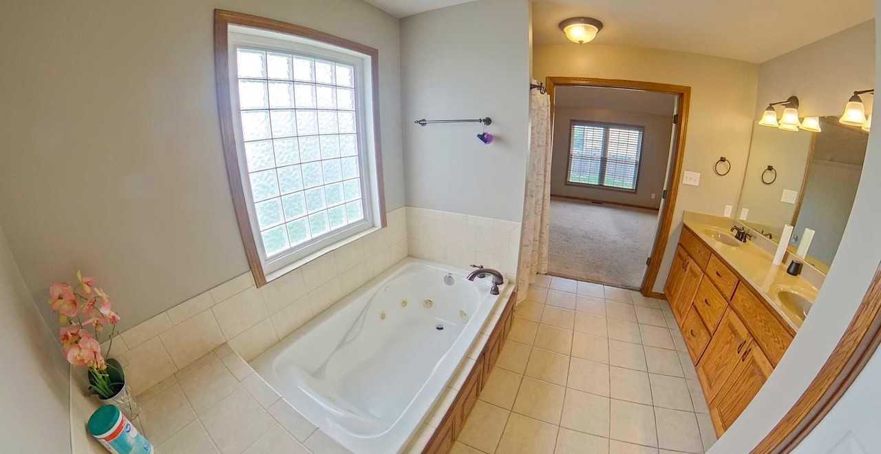 4055 Jacob Cole Ct - Photo 6 of 16