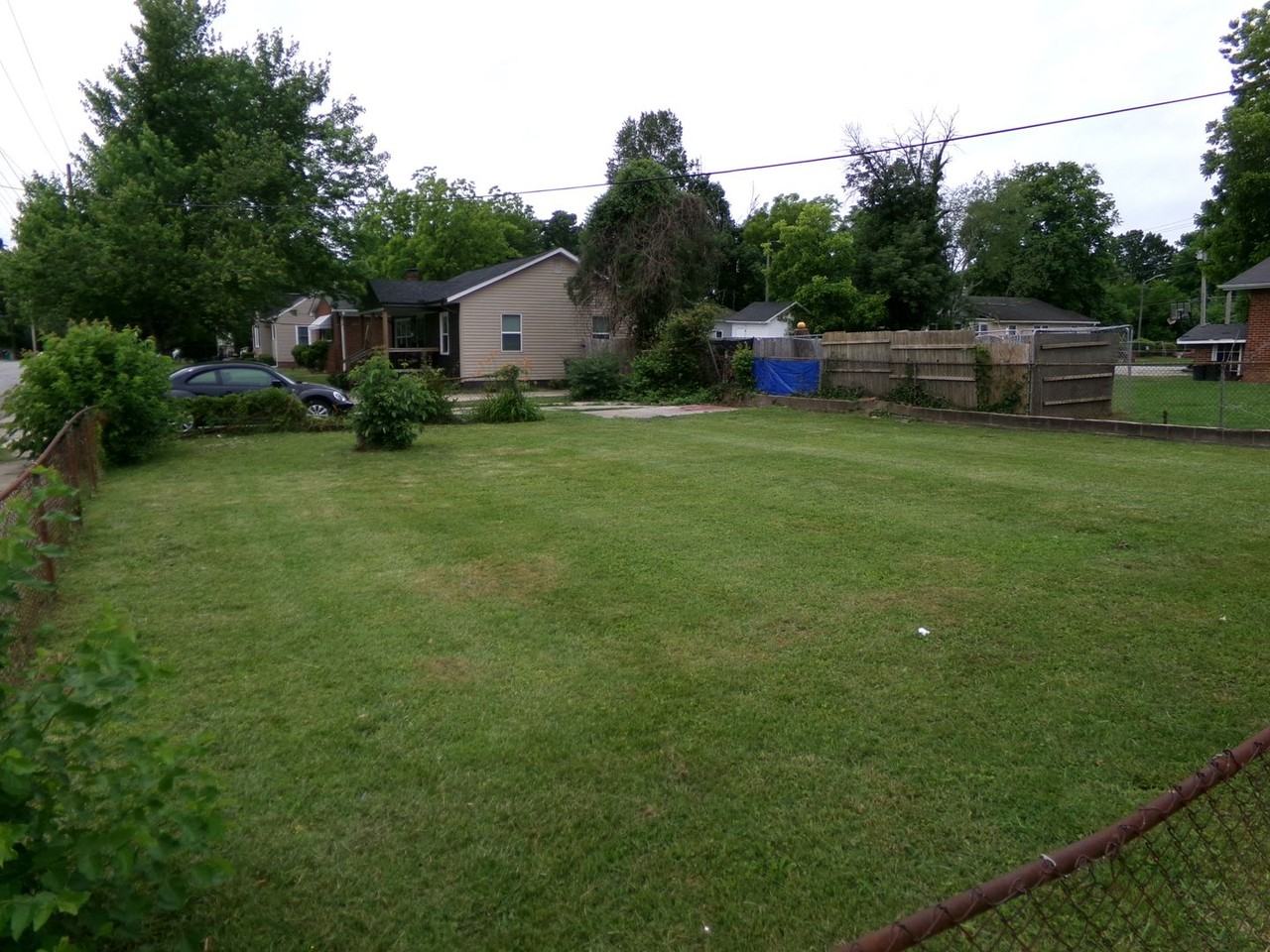 1408 E Martin Luther King Jr Dr - Photo 6 of 32