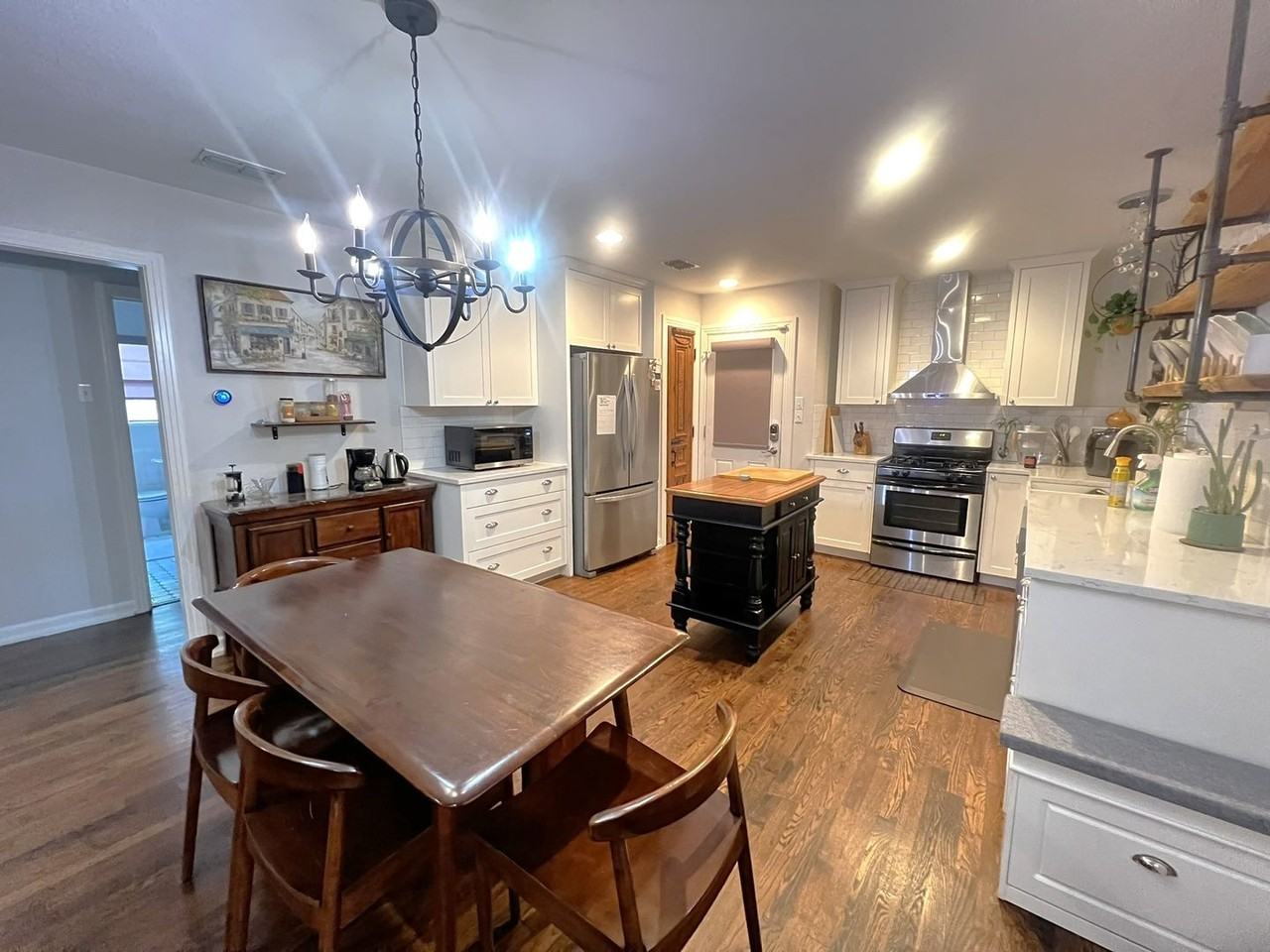 1311 Aggie Ln - Photo 4 of 17