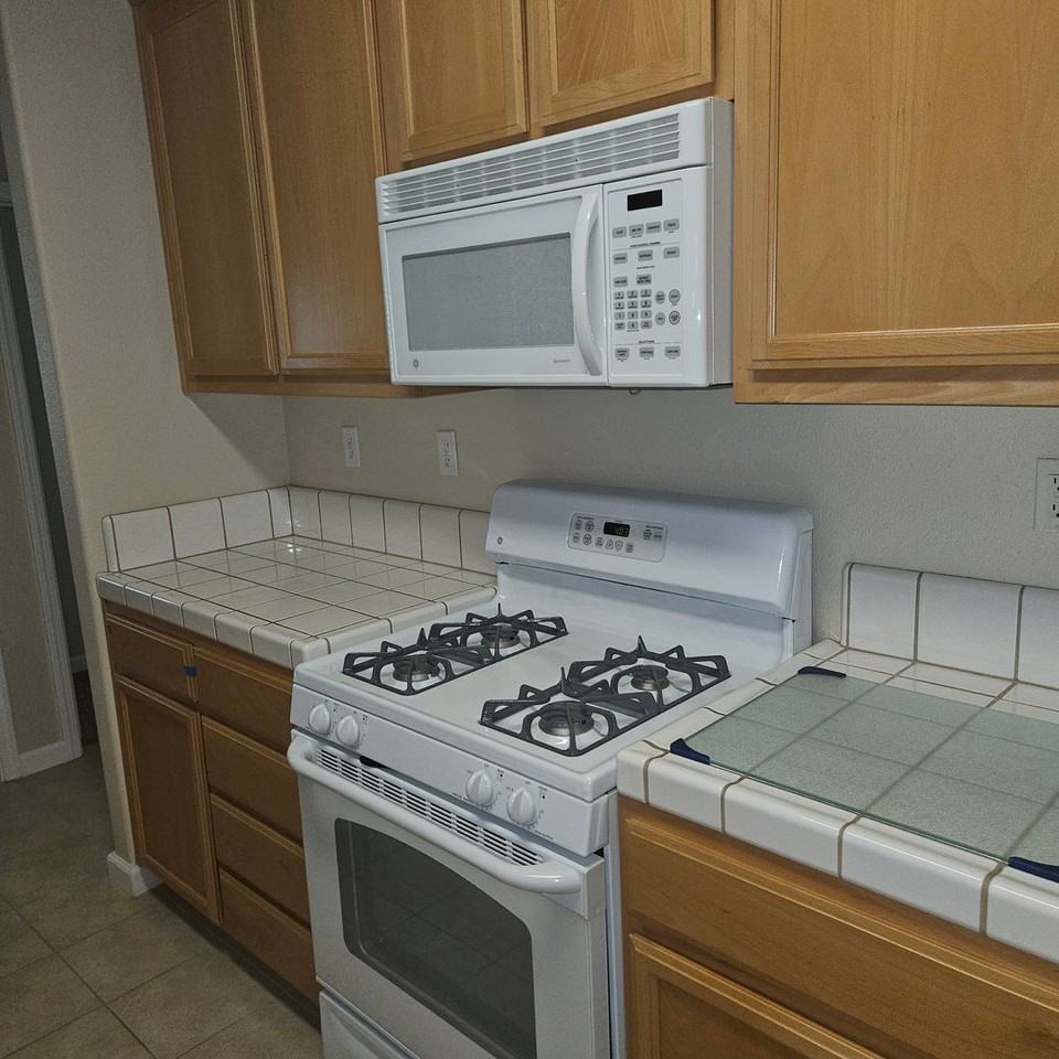 1553 Enslen Ave - Photo 5 of 10