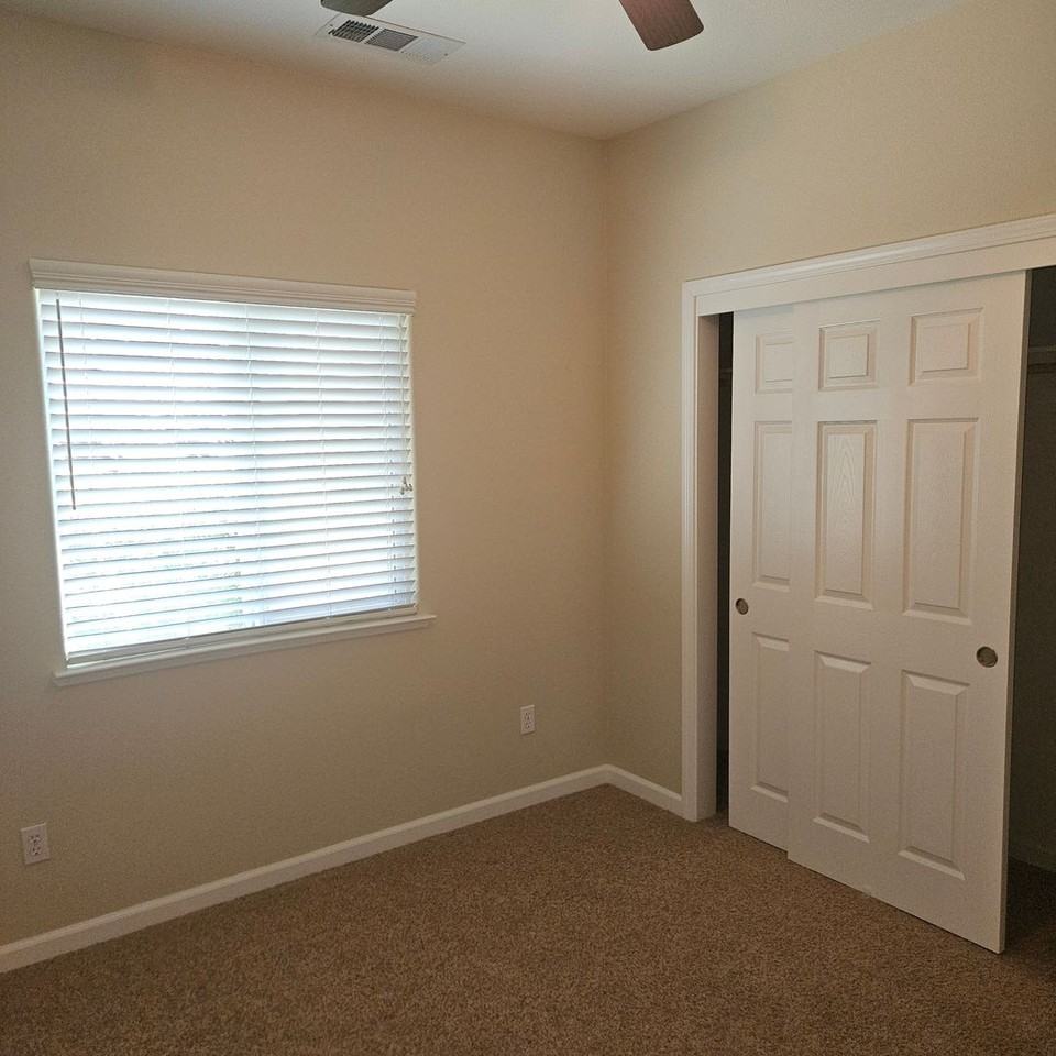 1553 Enslen Ave - Photo 6 of 10