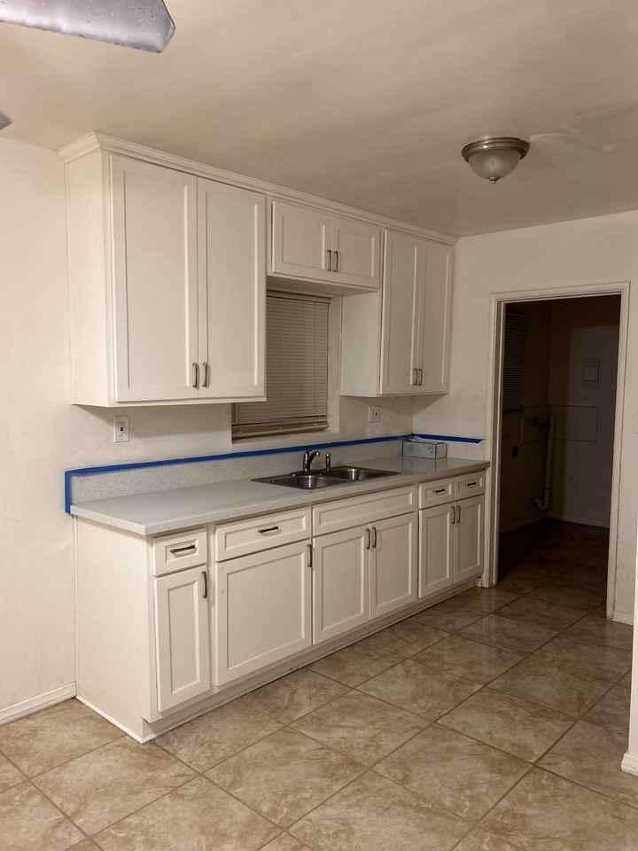 10045 South Saint Andrews Place #2FRONT - Photo 4 of 6