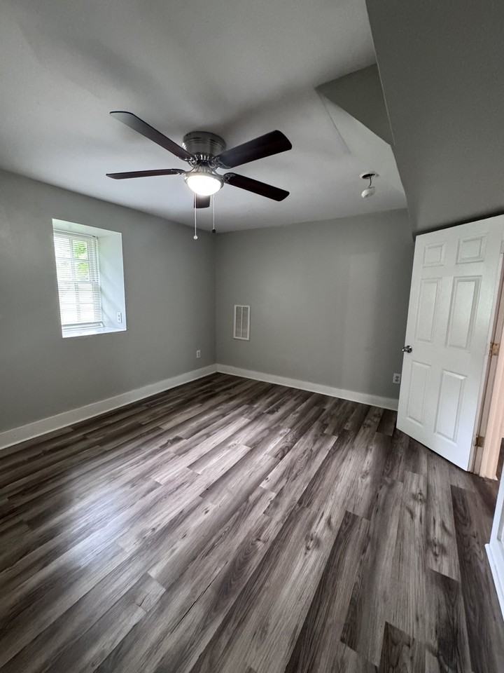 828 Silver Ave - Photo 5 of 21