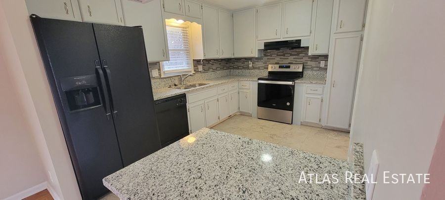 1 Ne 80th St - Photo 3 of 17