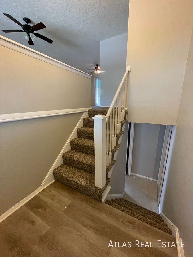18904 E Arrowhead Dr - Photo 2 of 22