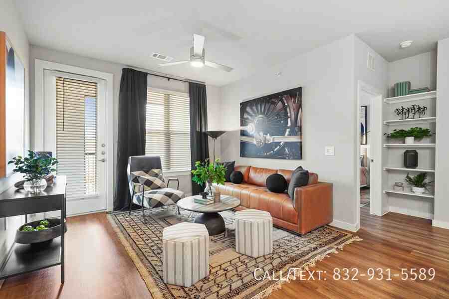 3330 Tamarron Trce - Photo 3 of 13