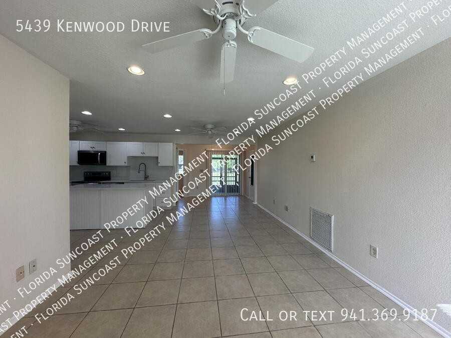 5439 Kenwood Dr - Photo 3 of 34