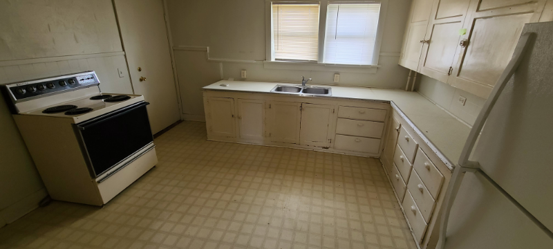 508 W Lyon St #2 - Photo 3 of 4