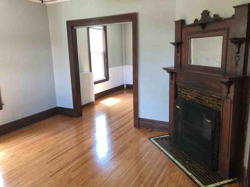 1521 Grand Ave - Photo 2 of 13