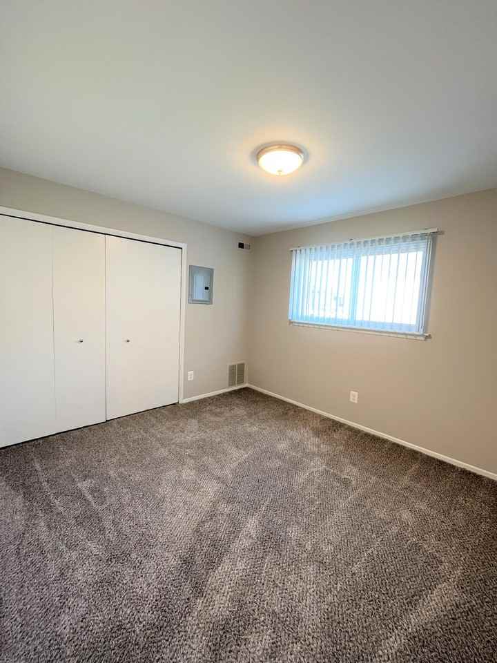 Brenton Woods - Photo 6 of 10
