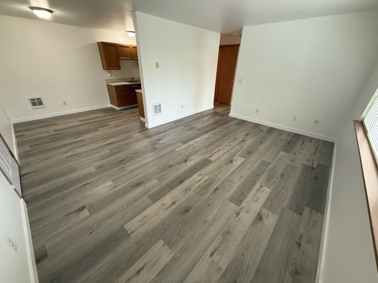 S1619-C8 - Photo 4 of 21