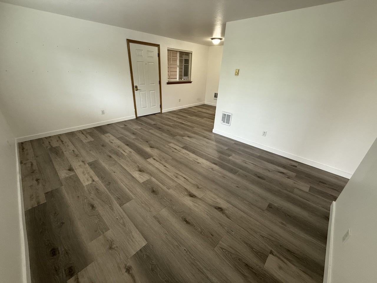 S1619-C8 - Photo 5 of 21